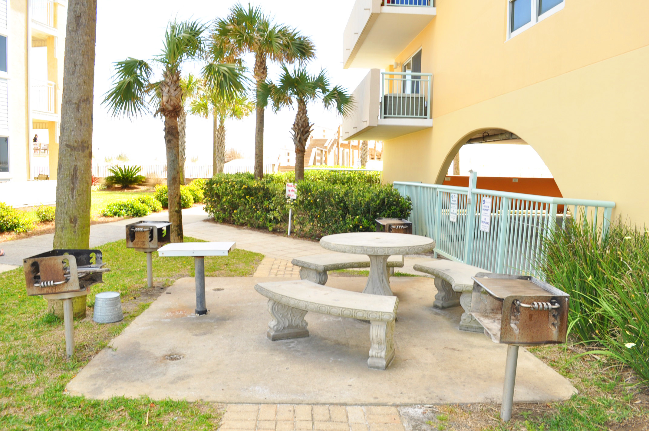 Pelican Isle Resort Okaloosa Island Fort Walton Beach FL Vacation Rentals by Sunset Resort Rentals