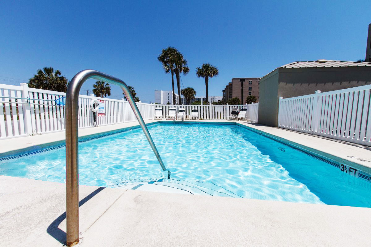 Emerald Towers West Resort Okaloosa Island Fort Walton Beach Vacation Condos By Sunset Resort Rentals